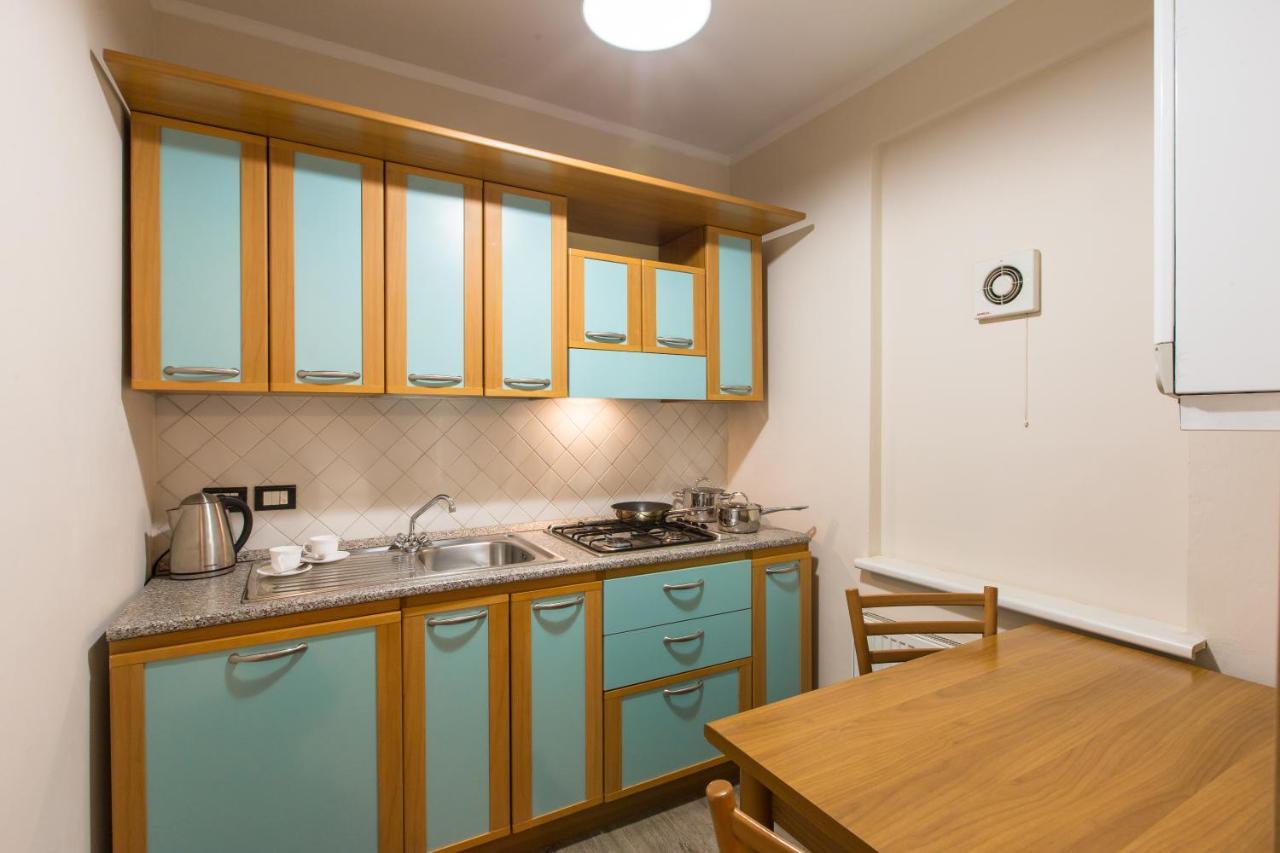 Duskova Apartments Praga Esterno foto