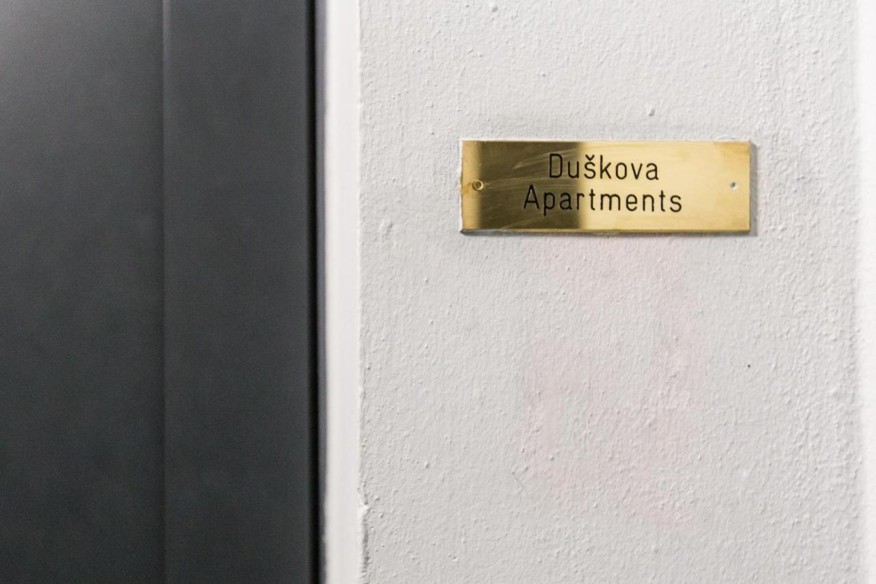 Duskova Apartments Praga Esterno foto