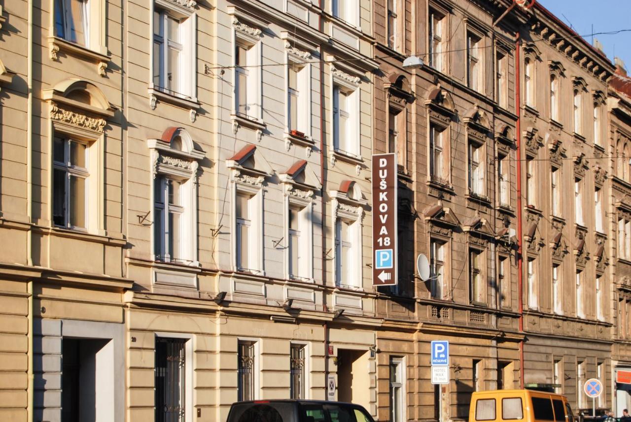 Duskova Apartments Praga Esterno foto
