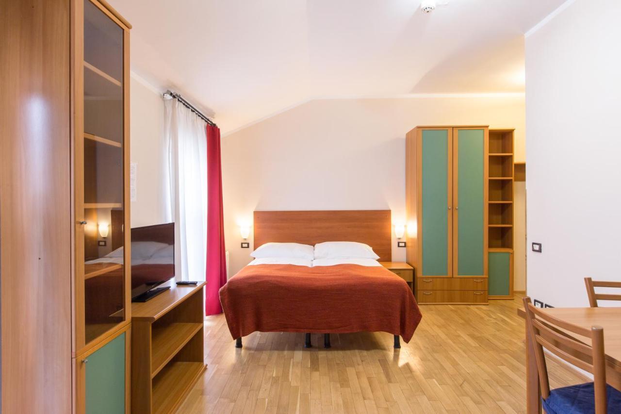 Duskova Apartments Praga Esterno foto