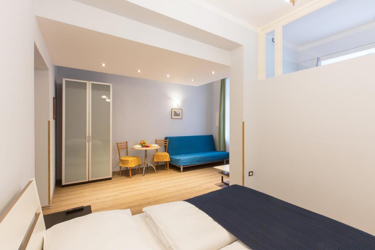 Duskova Apartments Praga Esterno foto