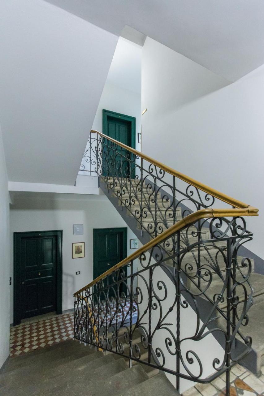 Duskova Apartments Praga Esterno foto