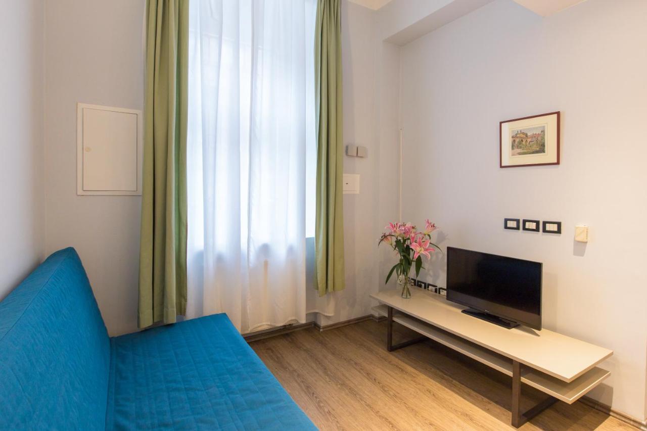 Duskova Apartments Praga Esterno foto